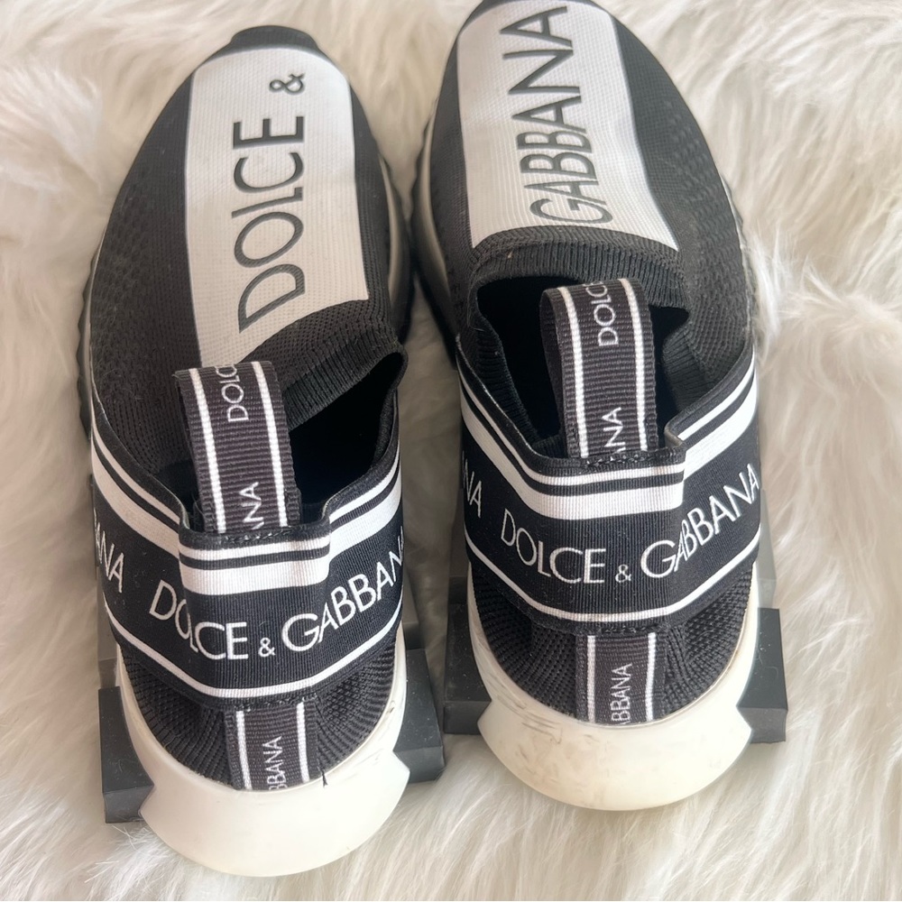 Dolce and Gabbana used but very good condition. AUTHENTIC!!!!!!!!